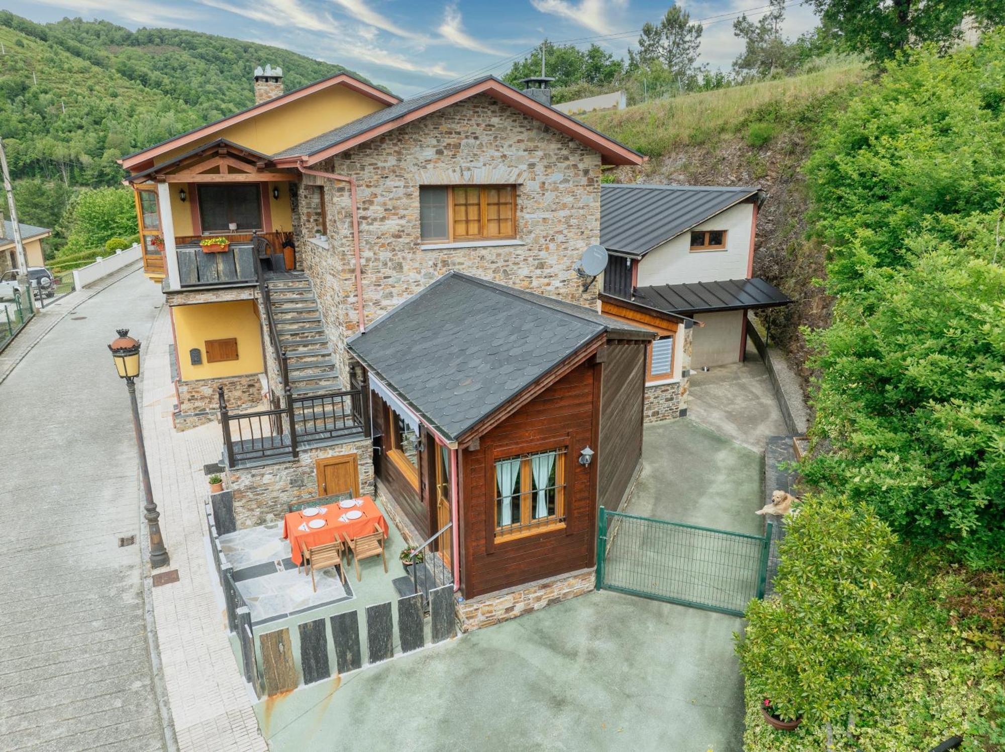 Apartamentos Rurales Tin Turismo Santa Eulalia de Oscos Kültér fotó