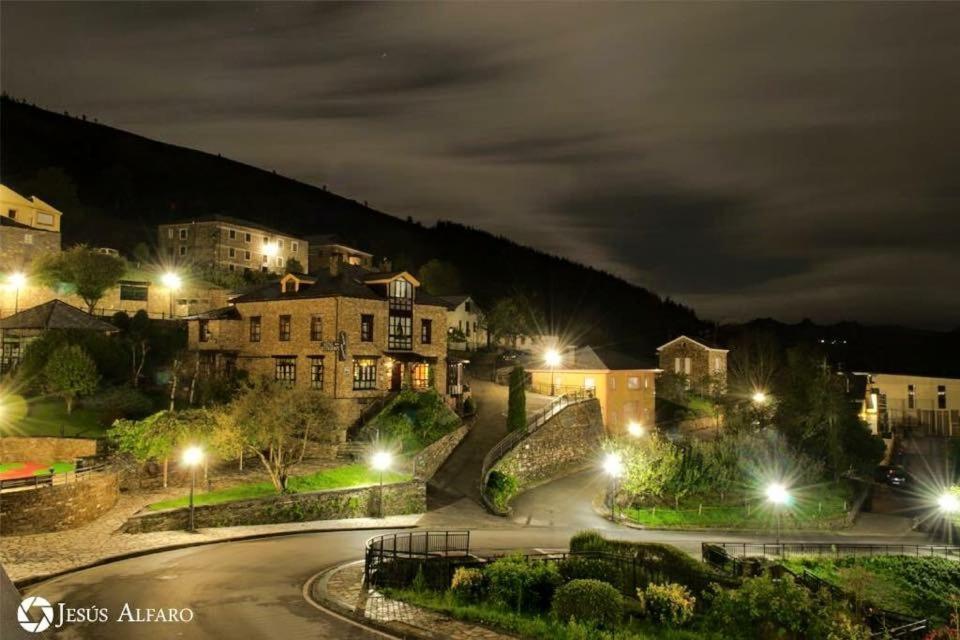 Apartamentos Rurales Tin Turismo Santa Eulalia de Oscos Kültér fotó
